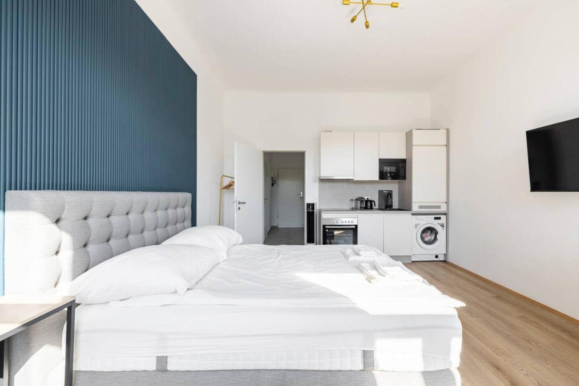 Apartment Near Schoenbrunn & Metro ウィーン エクステリア 写真